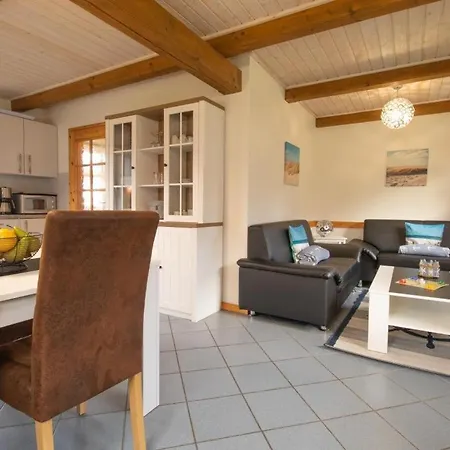 Ferienhaus Robbe, Grosszuegige Doppelhaushaelfte Fuer Bis Zu 4 Personen Mit Garten Und Sauna, Hunde Erlaubt Dagebüll
